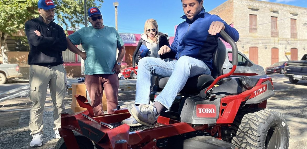 Corta-Cesped-Toro-2